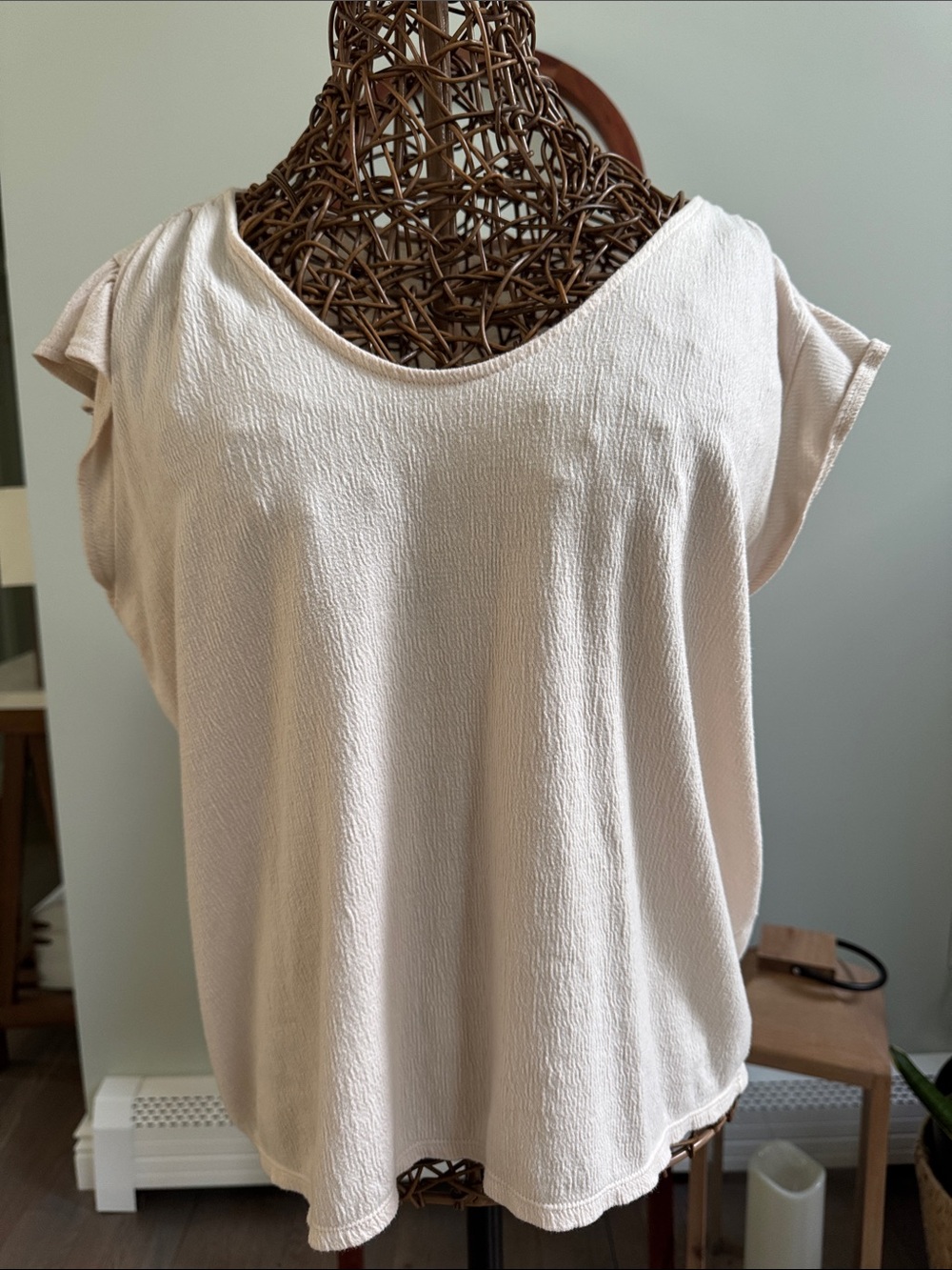 LOFT Light Beige Scoop Neck Short Sleeve Top